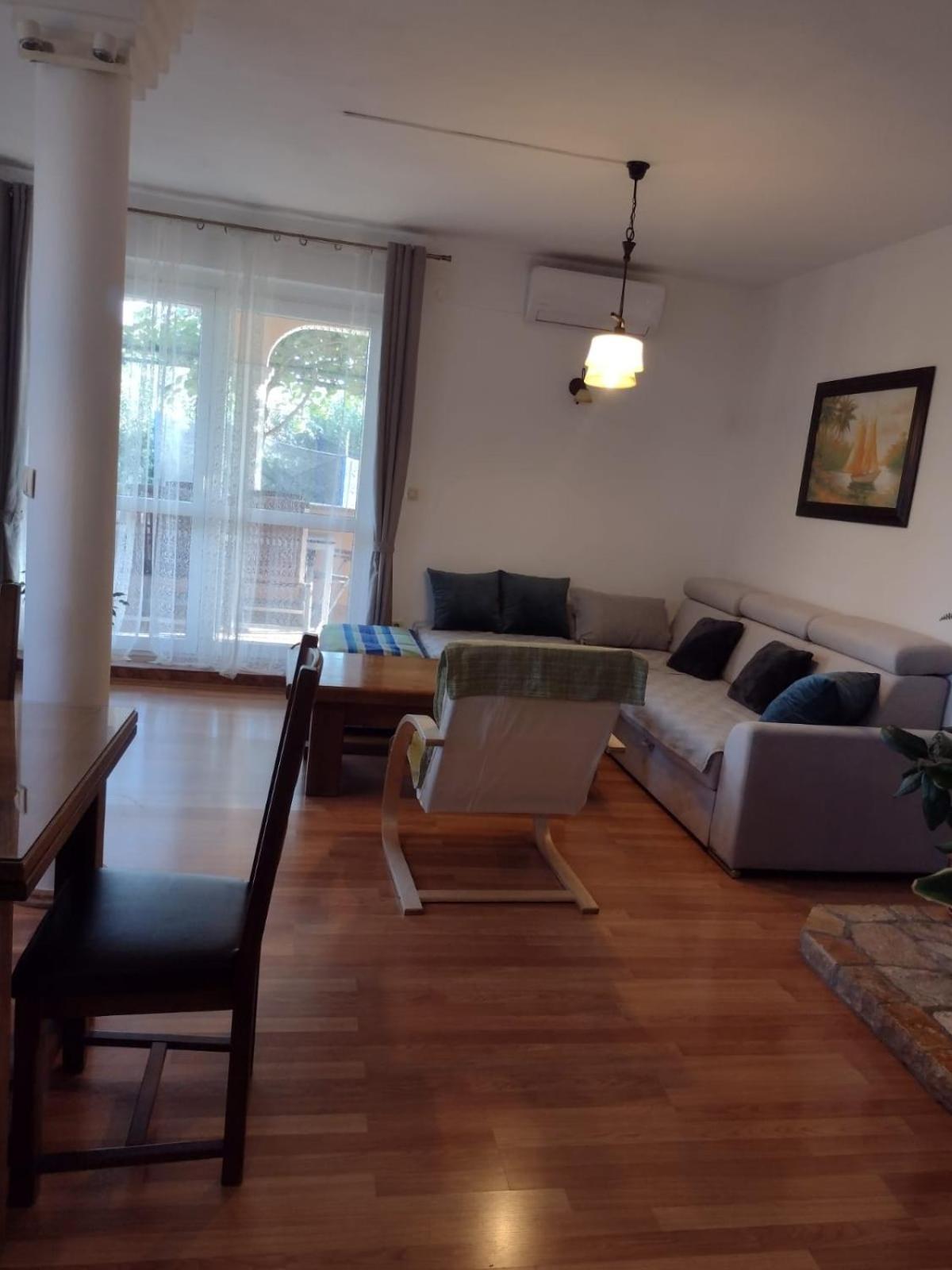 Apartment Spacious With Parking&garden *