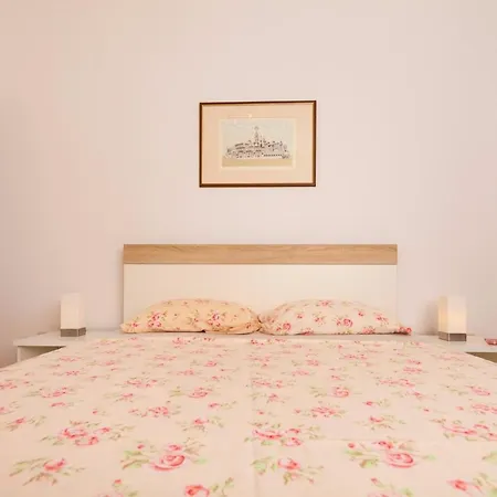 Spacious Apartment With Parking&Garden Marcana Exterior photo