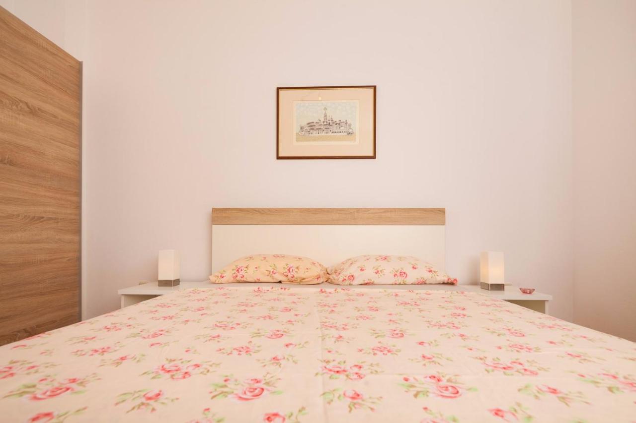 Spacious With Parking&garden Apartman Marčana